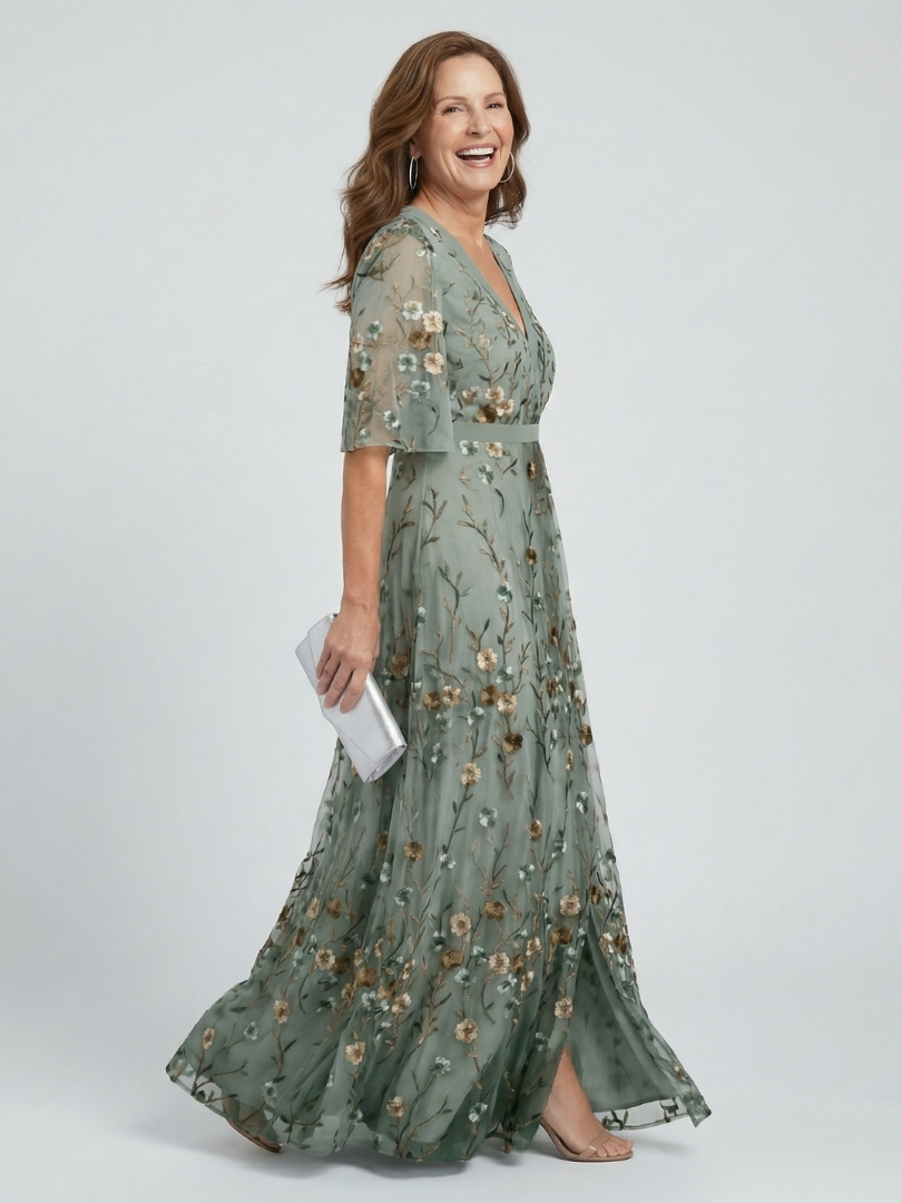 Selora | Floral Halter Neck Maxi Dress