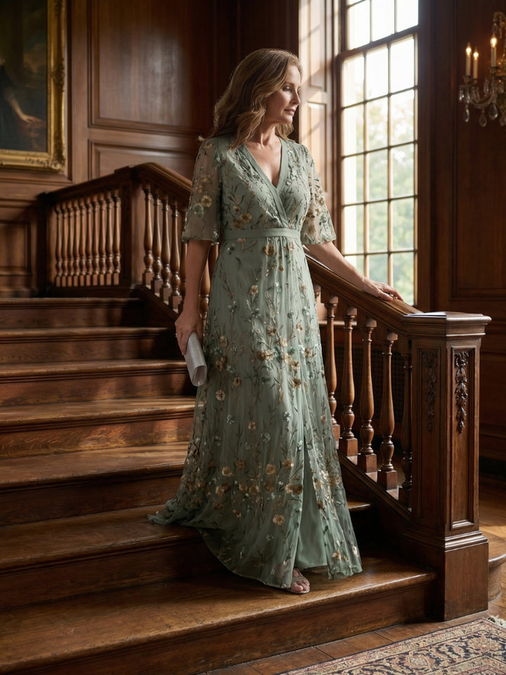 Selora | Floral Halter Neck Maxi Dress