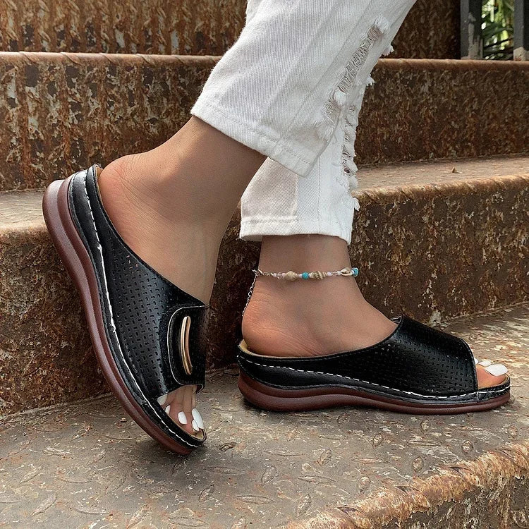 Joanna - Classic Urban Sandals