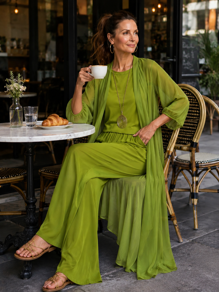 Lindsy - Elegant and Comfortable Set