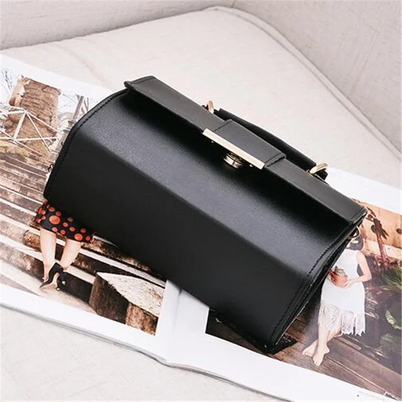 Chic Retro Crossbody Bag for Women | High-Quality Faux Leather