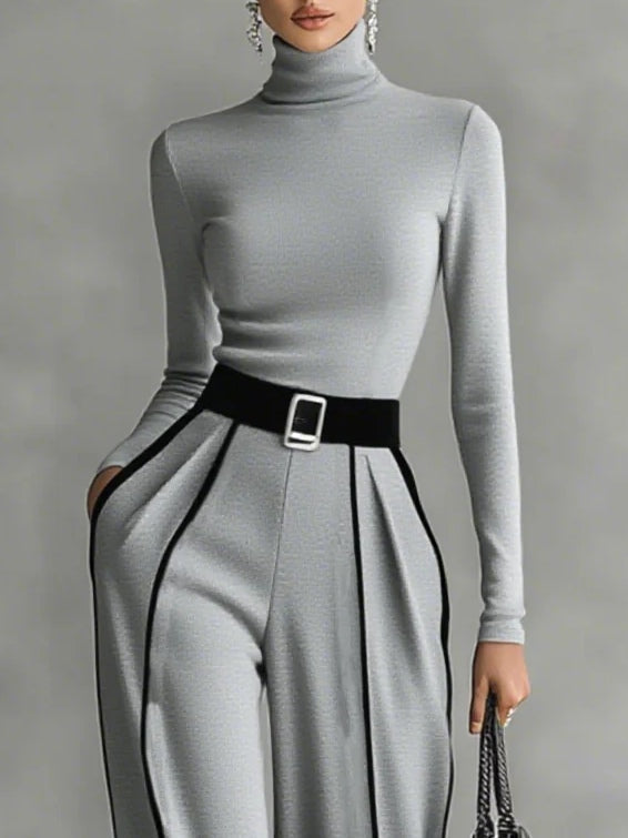 Vera™ | Elegant Set with Contrast Details