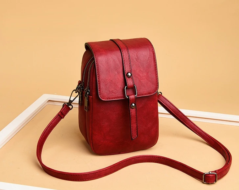 Multifunctional Women's Bag in Soft Leather